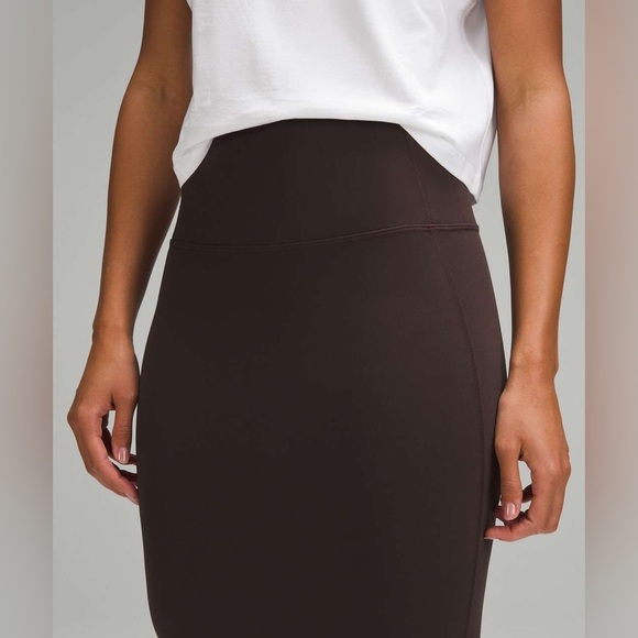 Lululemon Nulu Slim-Fit High-Rise Skirt - Picture 2 of 5